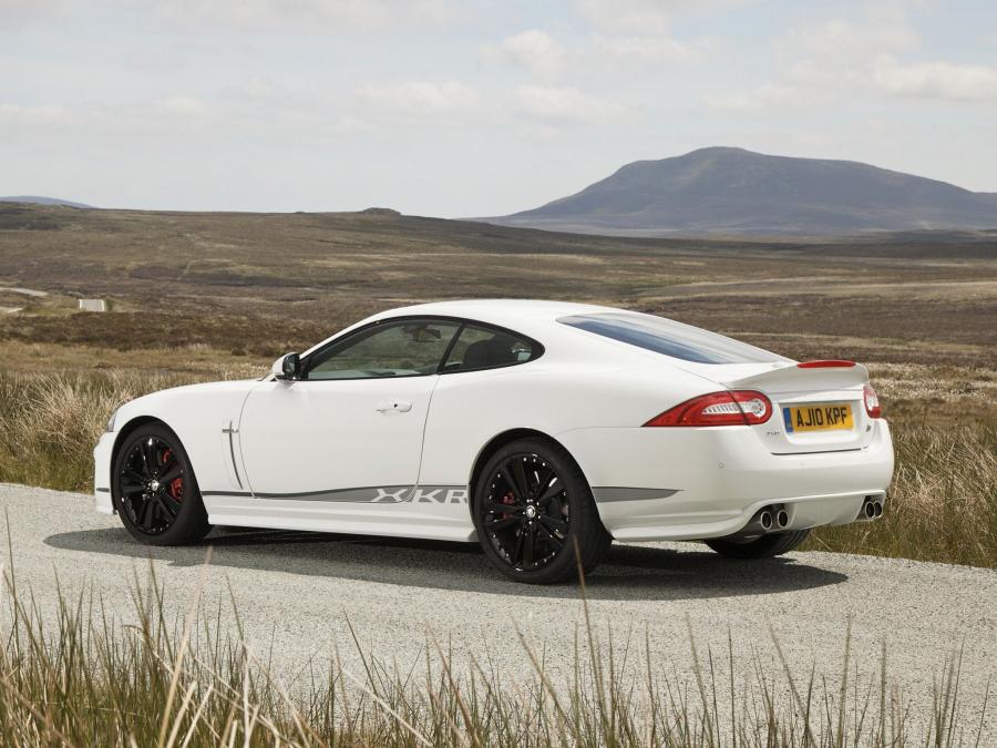  Jaguar XKR Coupe Black Package 2010 года  (фото 4 из 16)